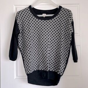 Aritzia - Wilfred - monochrome patterned knit sweater